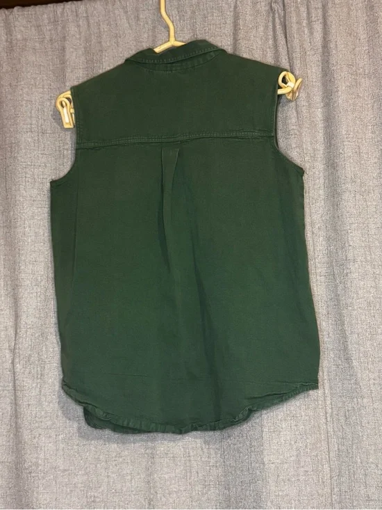 Essentials Sleeveless Button-Front Shirt in Olive Green - Picture 5 of 8